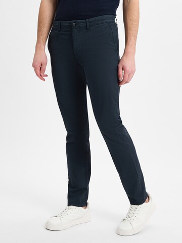 Nils Sundström Chino Pants ' Matt ' in Blue: front