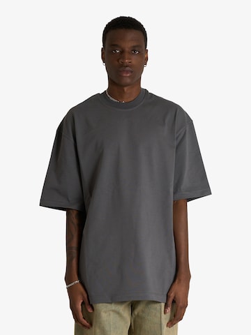 DARK LABEL Shirt in Grijs: voorkant