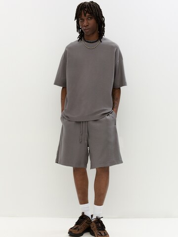 Loosefit Pantaloni di Pull&Bear in grigio