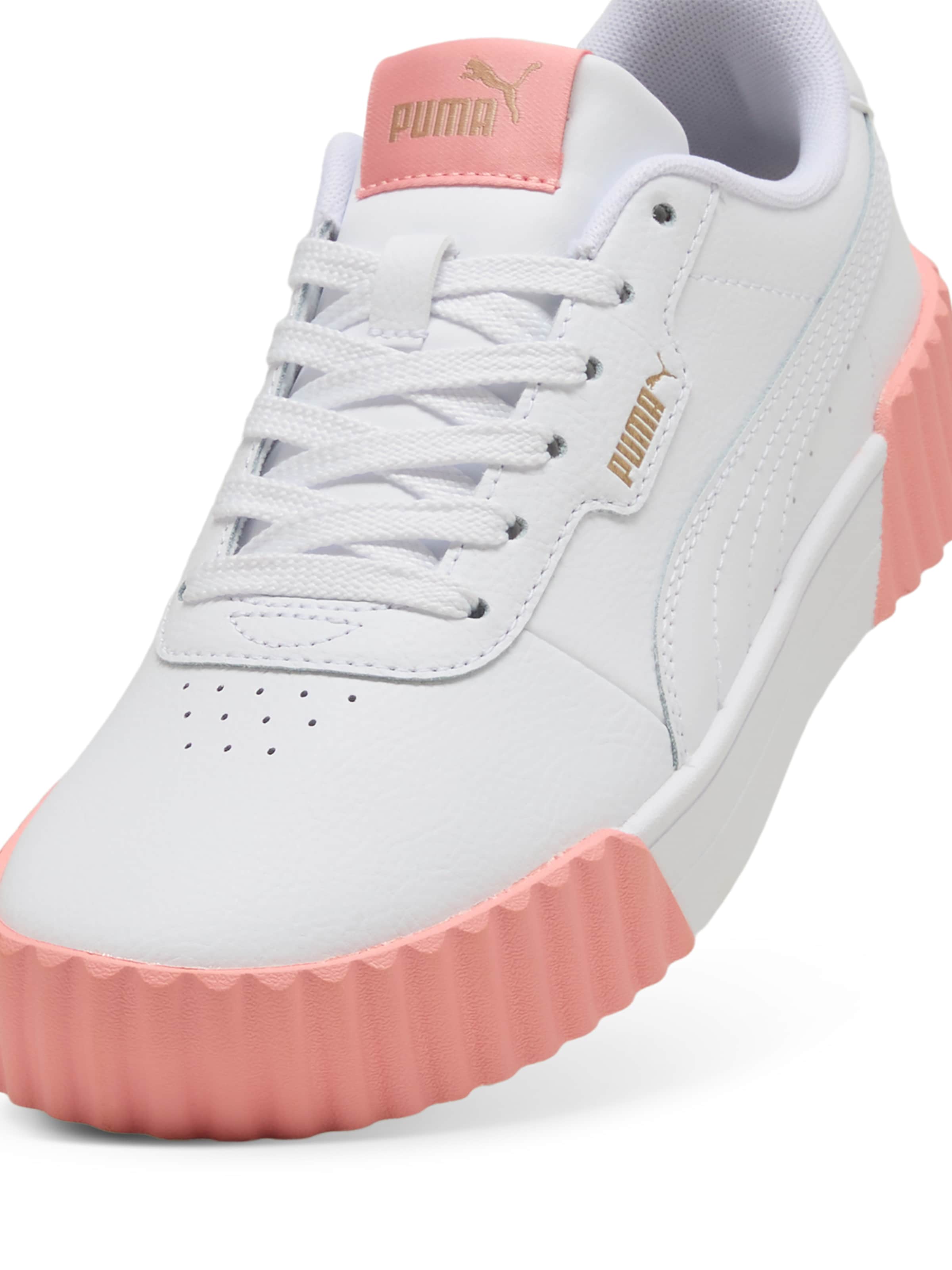 PUMA Madalad ketsid 'Carina 3.0', värv valge