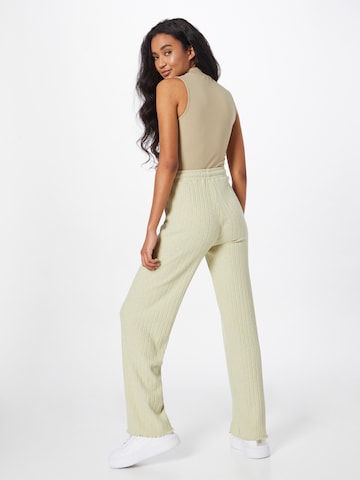 Wide Leg Pantalon 'Florina' ABOUT YOU en vert