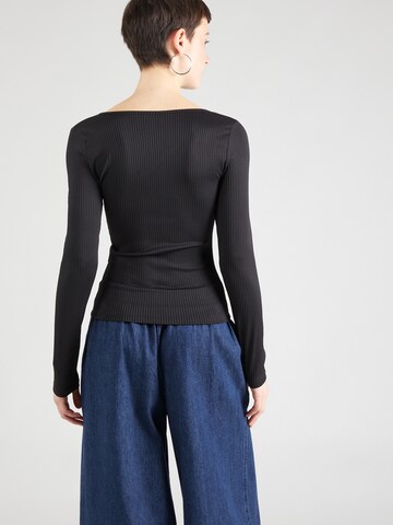 T-shirt 'DARA' PIECES en noir