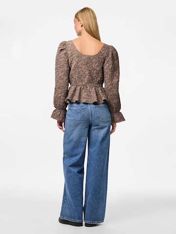 PIECES Bluse 'PCMOLLY' i brun