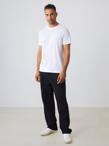 Honest Basics Shirt 'T-shirt Men' in Wit