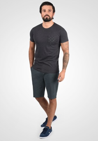 regular Pantaloni chino di !Solid in blu: frontale