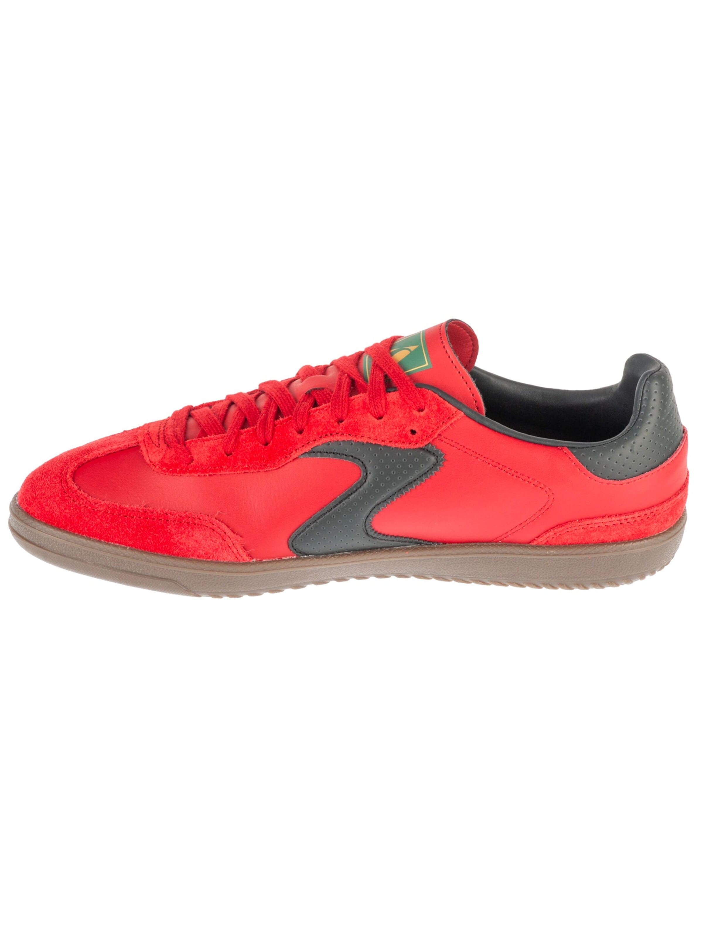 Baskets basses 'Skechers Hotshot - Roaver' SKECHERS en rouge : devant