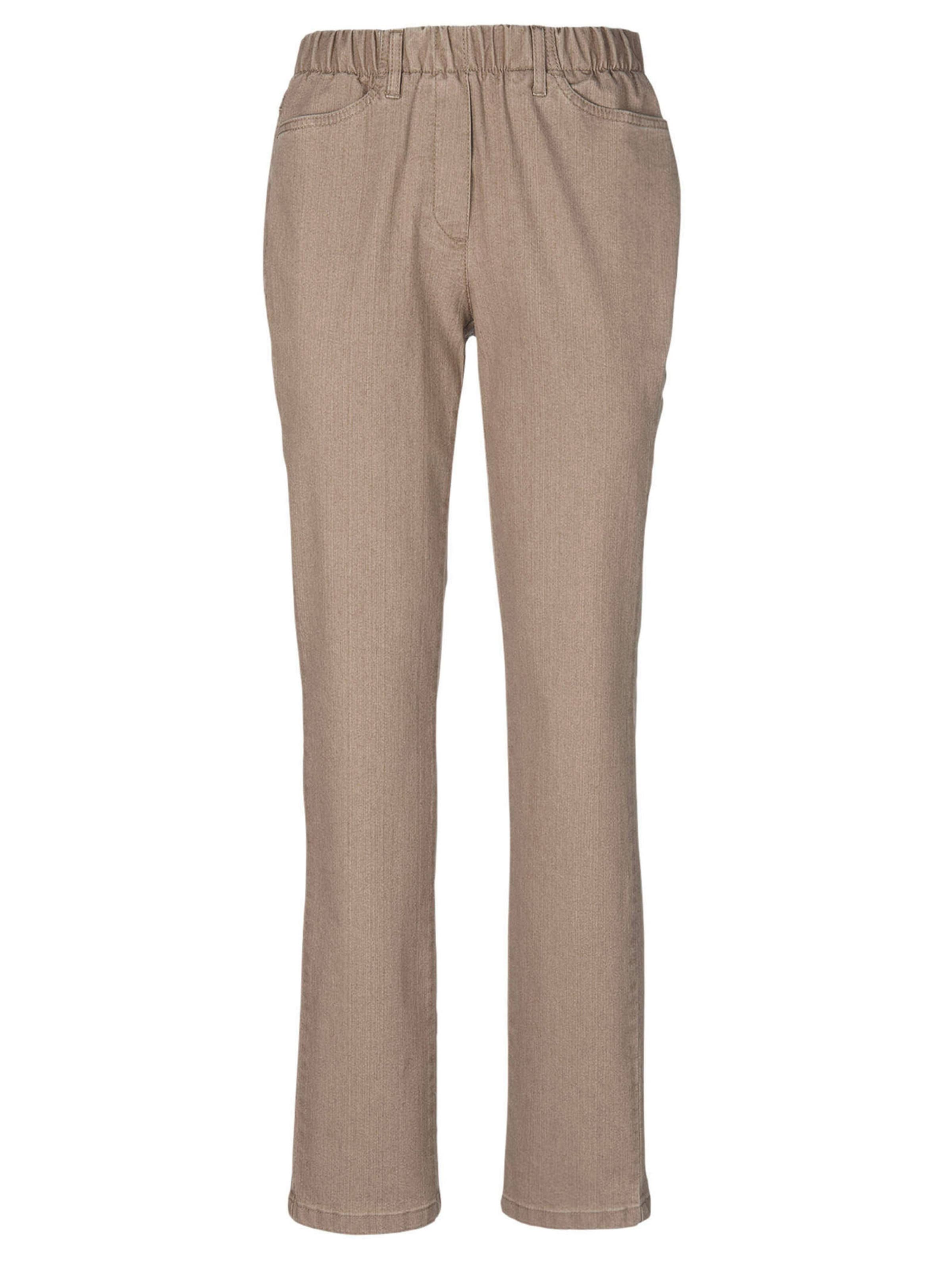 Jean 'Louisa' Goldner en beige : devant