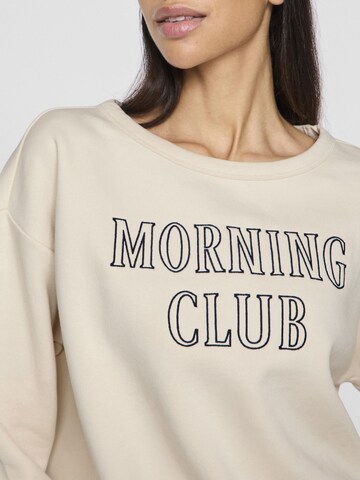VILA Sweatshirt in Beige