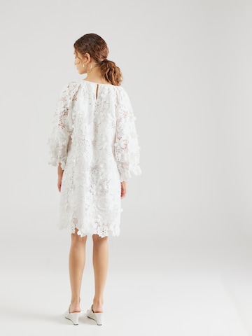 Robe 'TREA' Y.A.S en blanc