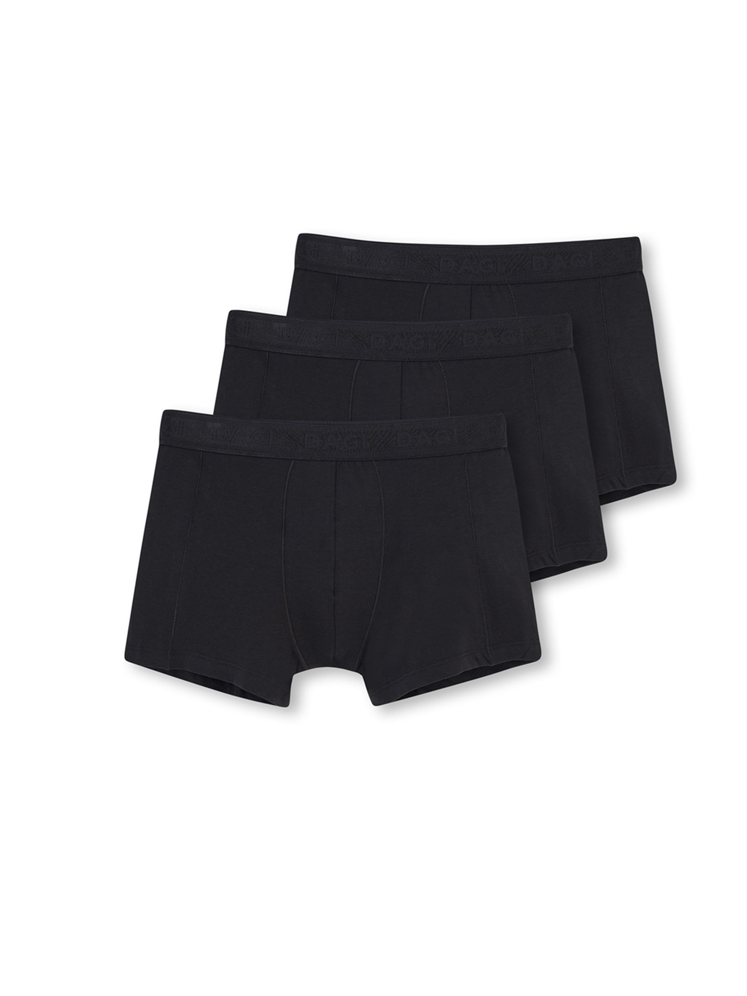 Dagi Μποξεράκι σε μαύρο: μπροστά