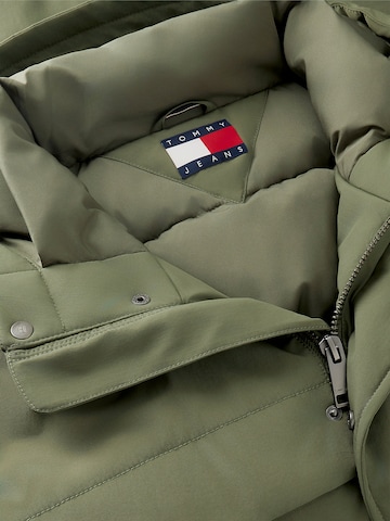 Tommy Jeans Between-seasons parka in Green