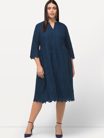 Robe Ulla Popken en bleu : devant