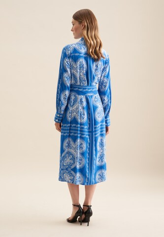 Robe 'Schwarze Rose' SEIDENSTICKER en bleu