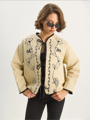 Giacca di mezza stagione di Bianco Lucci in beige