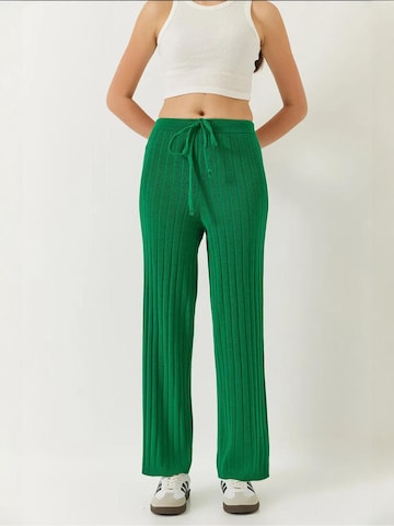 Bianco Lucci - Loosefit Calças em verde: frente