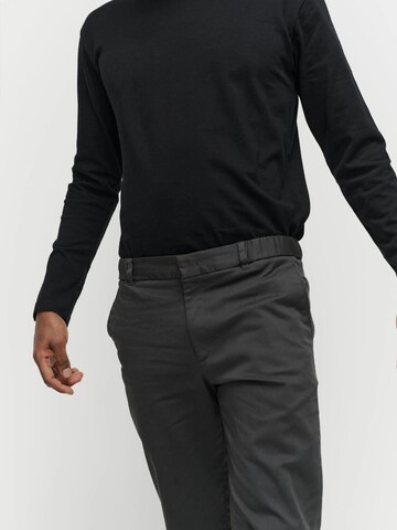 SANVT Regular Chinohose 'The Heavyweight Chino'‌‌‌‌‌‌‌‌ in Grau