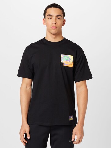 Tricou de la Nike Sportswear pe negru: față