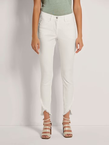 MADELEINE Regular Jeans in Weiß