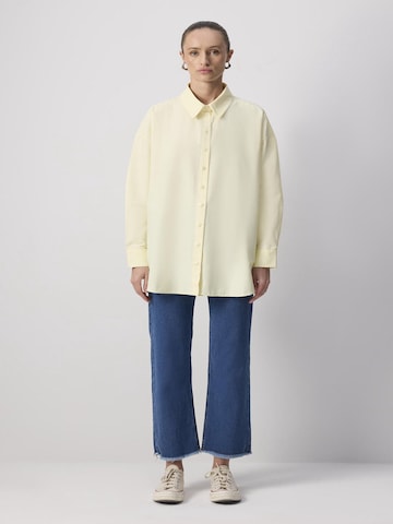 Touche Prive Shirt in Yellow