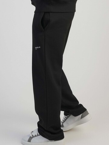 SikSilk Slimfit Sporthose 'Track Pants'‌‌‌‌‌‌ in Schwarz: Vorderseite