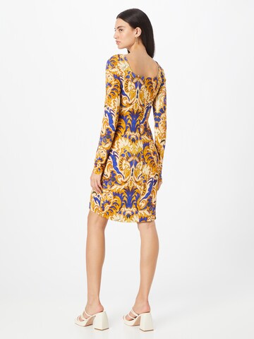 Rochie de la Just Cavalli pe auriu