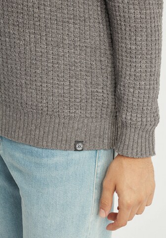 !Solid Strickpullover 'Mapari' in Grau