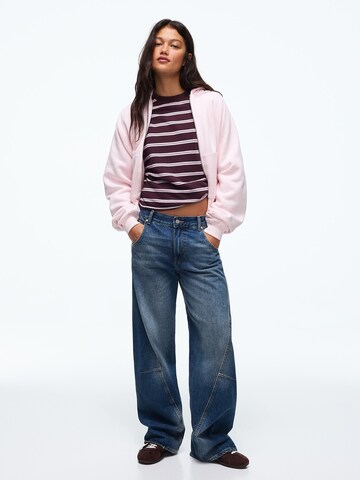 Bershka Sweat jacket in Pink: front