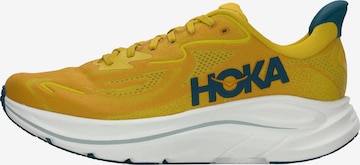 Chaussure de course 'CLIFTON 10' HOKA en jaune : devant