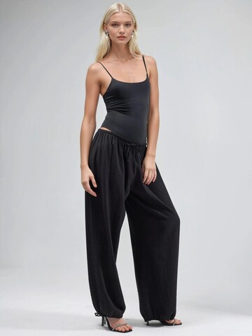 Loosefit Pantalon Busem en noir