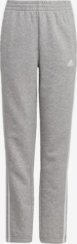 Tapered Pantaloni sportivi 'Essentials' di ADIDAS SPORTSWEAR in grigio: frontale