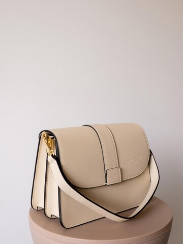 SARA BY JG - Bolso de hombro 'La Belluna' en beige