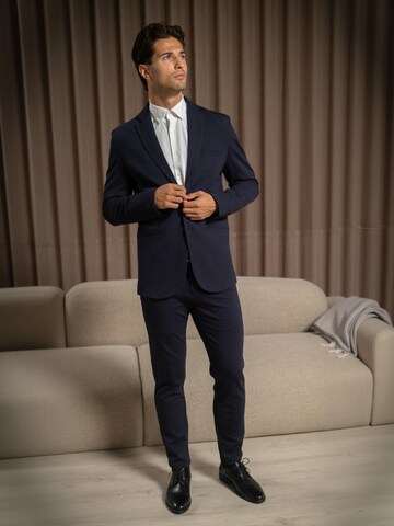 TEESHOPPEN Regular Trousers ' Performance ' in Blue: front