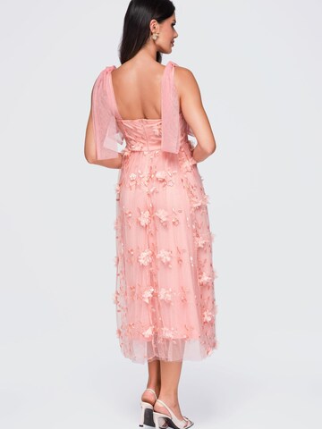 Rochie de seară de la Ombre pe roz