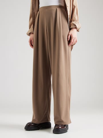 ONLY Обычный Брюки со складками 'ONLSANIA' в Коричневый: спереди