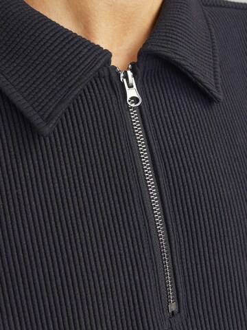 JACK & JONES Sweatshirt in Black