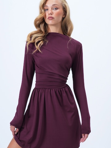 Trend Alaçatı Stili Šaty - Červená