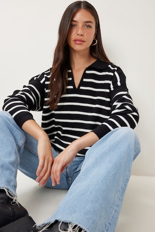 Pull-over Happiness İstanbul en noir