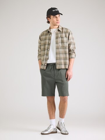 Regular Pantalon 'Love'n Relax' Iriedaily en vert