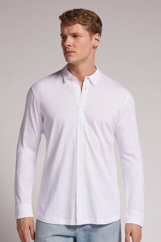INTIMISSIMI Slim fit Button Up Shirt in White: front