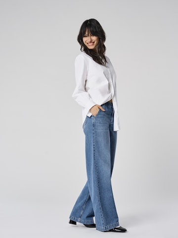 Wide Leg Jean 'ONLCOMET' ONLY en bleu : devant