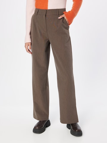 Y.A.S Wide leg Pants 'RONAN' in Brown: front
