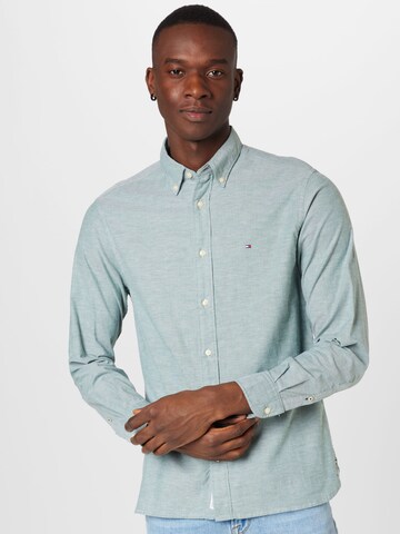 Coupe regular Chemise TOMMY HILFIGER en vert : devant