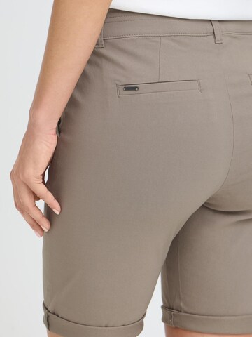 Coupe slim Pantalon ' OXKeily ' Oxmo en beige
