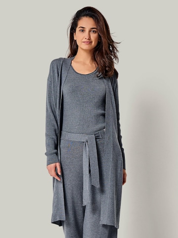 YOU LOOK PERFECT Gebreid vest 'BLOSSOM' in Grijs: voorkant