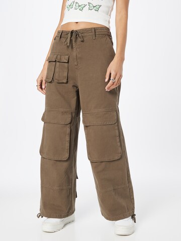 House of Sunny Loose fit Cargo trousers in Brown: front