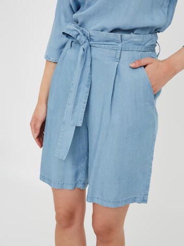 VERO MODA Loose fit Pleat-Front Pants 'Vivian Aneve' in Blue