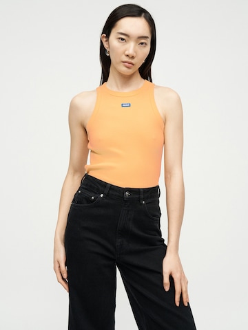 Haut HUGO en orange