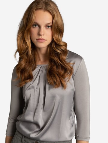 MORE & MORE Blouse in Grey: front