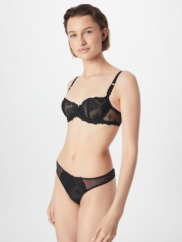 Balconnet Soutien-gorge Chantelle en noir