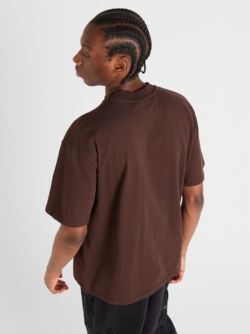 T-Shirt 'LAYTON' Pegador en marron